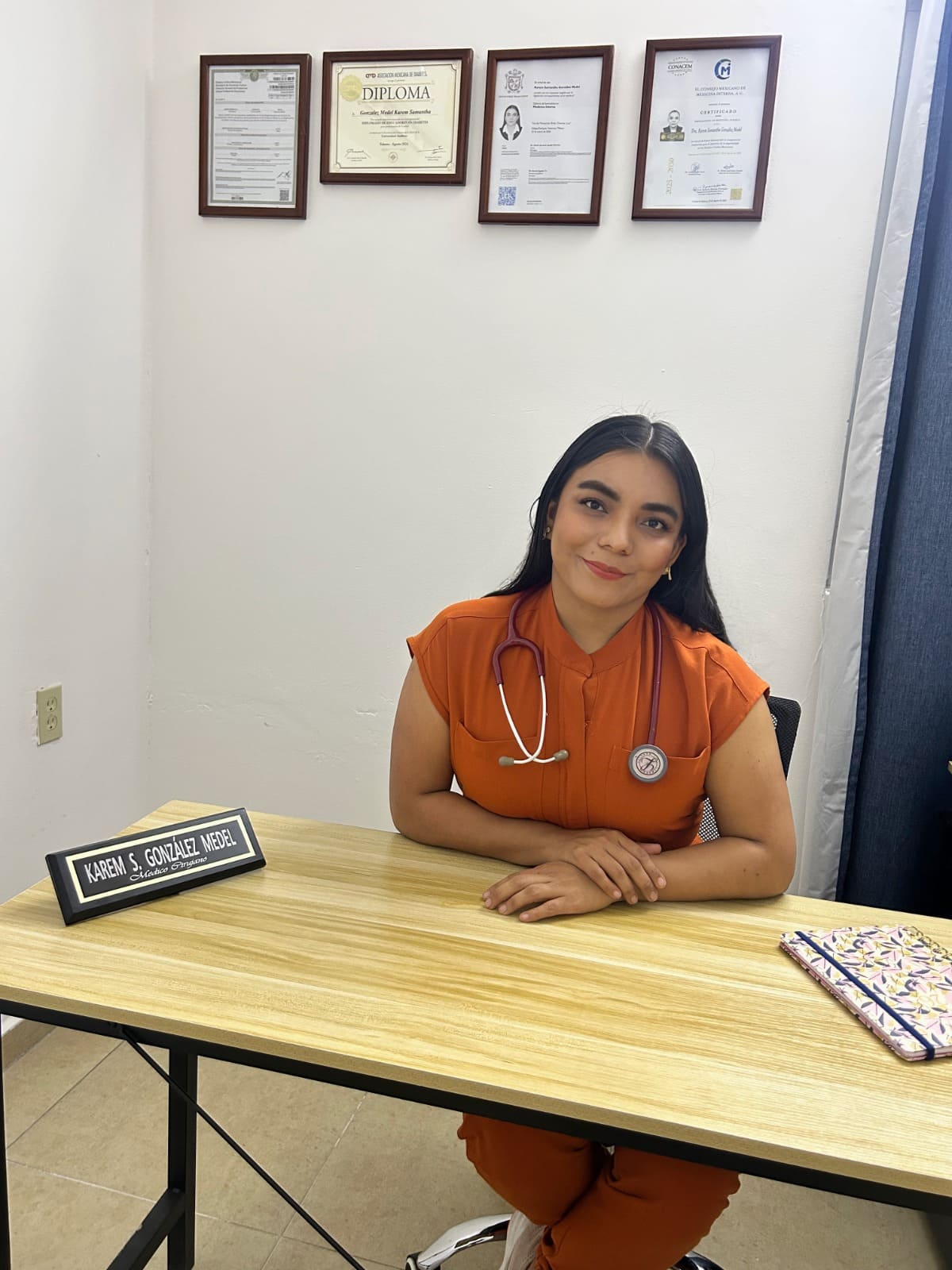 Ilustración de preguntas frecuentes sobre Medicina Interna en Veracruz